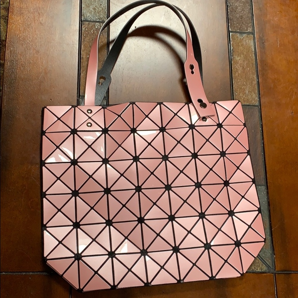 Pink tote